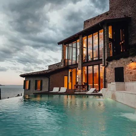 Villa Contemporary House Gargnano
